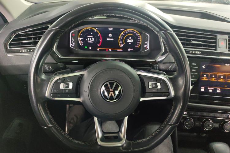 Used Volkswagen Tiguan L 2021 330TSI Automatic Two-Wheel Drive R-Line Flagship Edition Steering Wheel