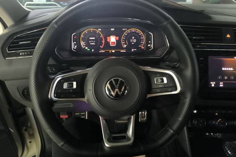 Used Volkswagen Tiguan L 2021 330TSI Automatic Two-Wheel Drive R-Line Enhanced Edition Steering Wheel
