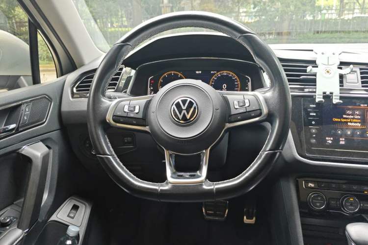 Used Volkswagen Tiguan L 2021 330TSI Automatic Two-Wheel Drive R-Line Enhanced Edition Steering Wheel