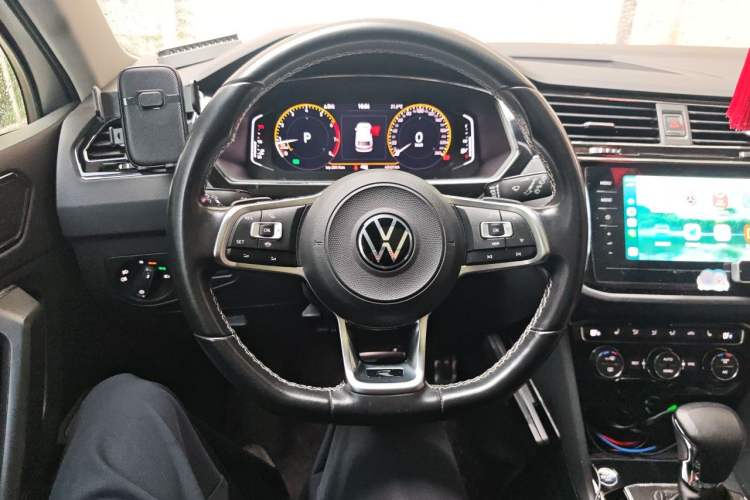 Used Volkswagen Tiguan L 2021 330TSI Automatic Two-Wheel Drive R-Line Flagship Edition Steering Wheel