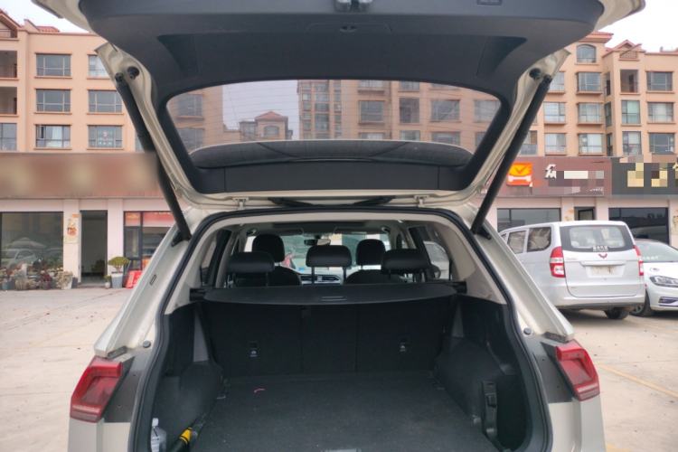 Used Volkswagen Tiguan L 2021 330TSI Automatic Two-Wheel Drive R-Line Flagship Edition Trunk