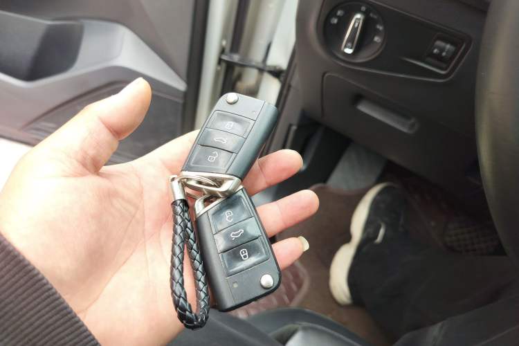 Used Volkswagen Tiguan L 2021 330TSI Automatic Two-Wheel Drive Smart Edition Vehicle Key