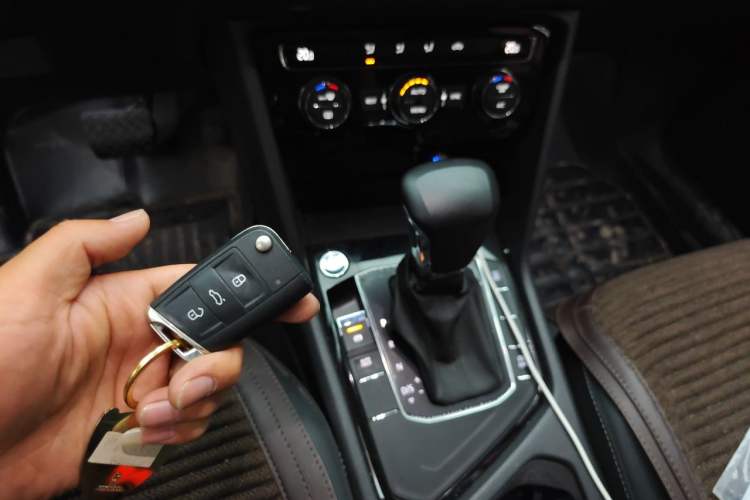 Used Volkswagen Tiguan L 2021 330TSI Automatic Two-Wheel Drive Smart Edition Vehicle Key