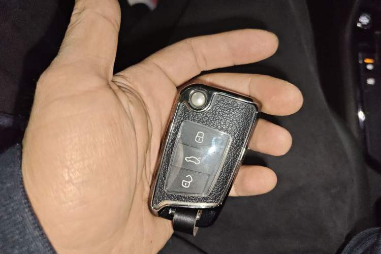 Used Volkswagen Tiguan L 2021 330TSI Automatic Two-Wheel Drive Smart Edition Vehicle Key