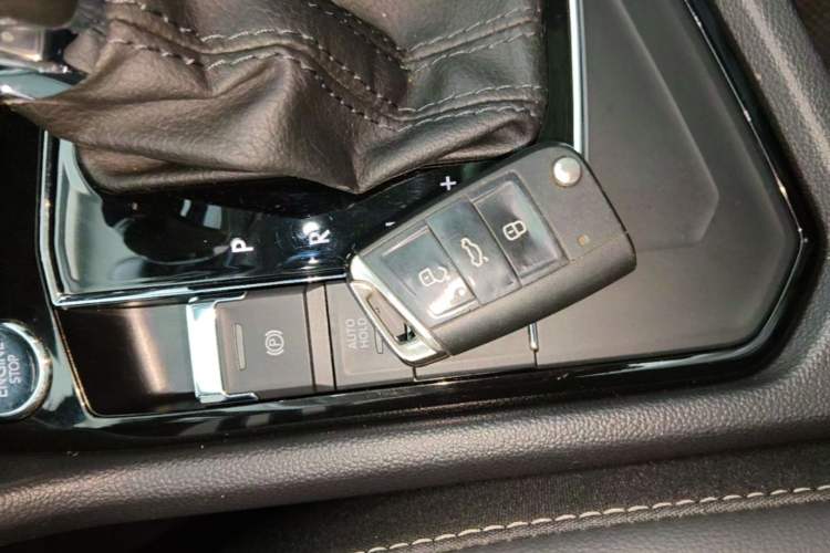 Used Volkswagen Tiguan L 2021 330TSI Automatic Two-Wheel Drive R-Line Enhanced Edition Vehicle Key