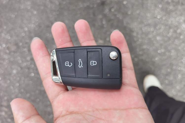 Used Volkswagen Tiguan L 2021 330TSI Automatic Two-Wheel Drive R-Line Flagship Edition Vehicle Key