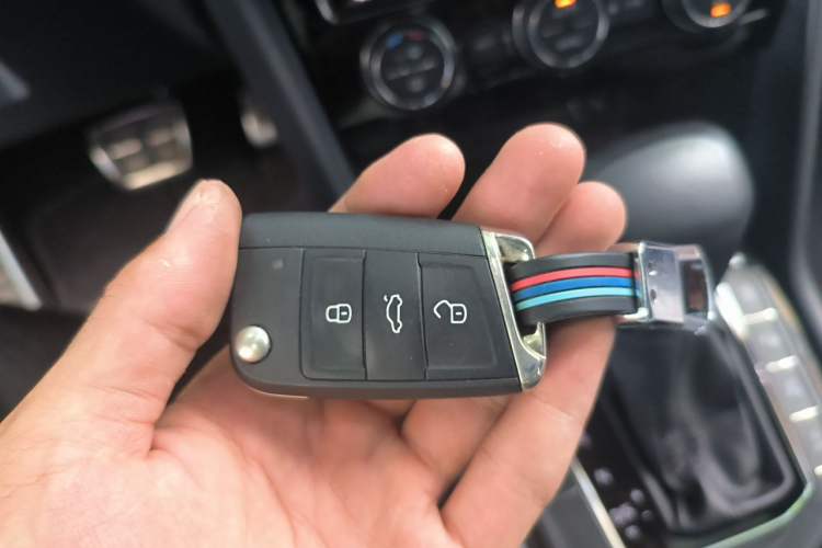 Used Volkswagen Tiguan L 2021 330TSI Automatic Two-Wheel Drive R-Line Enhanced Edition Vehicle Key