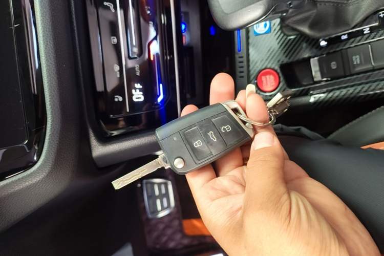 Used Volkswagen Tiguan L 2021 330TSI Automatic Two-Wheel Drive R-Line Enhanced Edition Vehicle Key