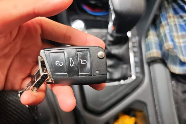 Used Volkswagen Tiguan L 2021 330TSI Automatic Two-Wheel Drive R-Line Flagship Edition Vehicle Key
