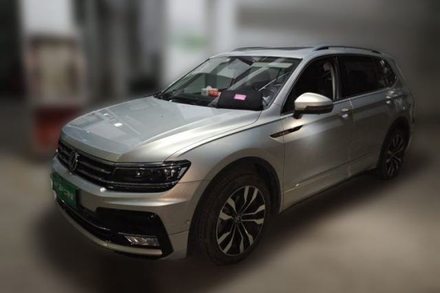 Używany Volkswagen Tiguan L 2021 380TSI Automatic All-Wheel Drive R-Line Comfort Plus 7-Seater