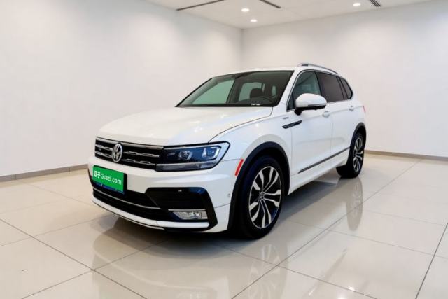Volkswagen Tiguan L 2021 330TSI Automatic Two-Wheel Drive R-Line Enhanced Edition usado