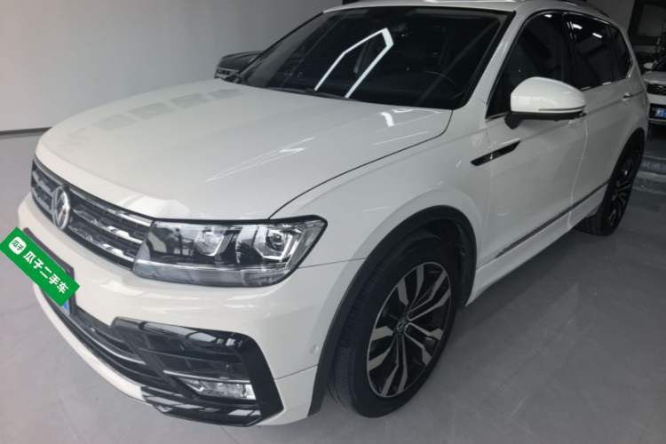 Used Volkswagen Tiguan L 2021 330TSI Automatic Two-Wheel Drive R-Line Enhanced Edition Guazi used car, China used car export, Used car for sale, Used cars, Cheapest cars for sale