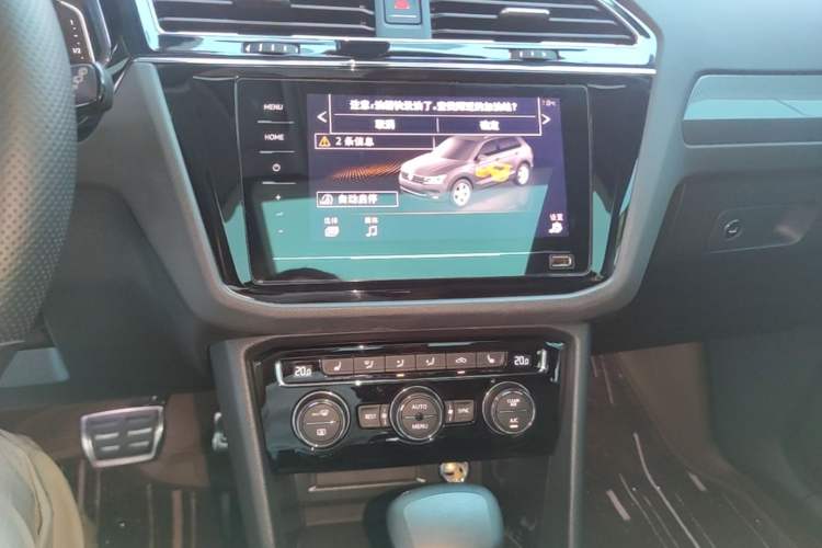 Used Volkswagen Tiguan L 2021 330TSI Automatic Two-Wheel Drive R-Line Flagship Edition Audio And AC Panel