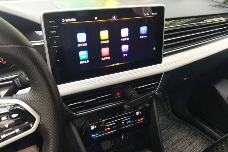Used Volkswagen Tiguan L 2021 330TSI Automatic Two-Wheel Drive Smart Edition Audio And AC Panel