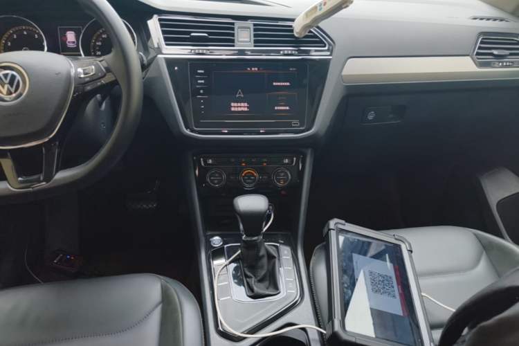 Used Volkswagen Tiguan L 2021 330TSI Automatic Two-Wheel Drive Smart Edition Audio And AC Panel