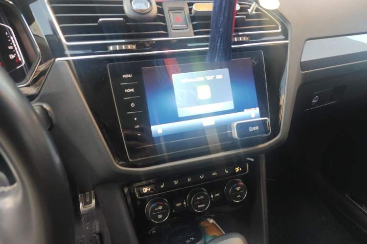 Used Volkswagen Tiguan L 2021 330TSI Automatic Two-Wheel Drive R-Line Enhanced Edition Audio And AC Panel