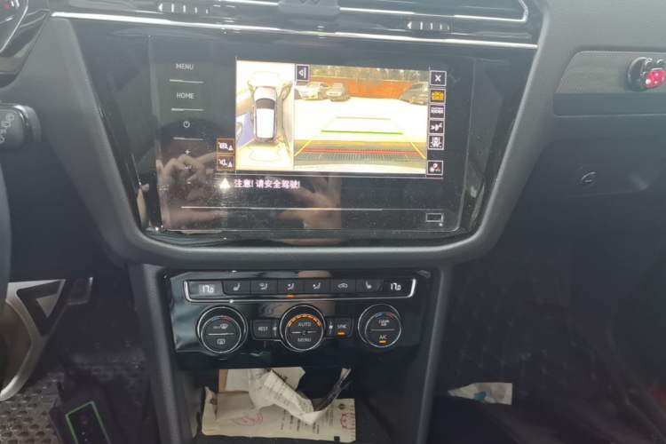 Used Volkswagen Tiguan L 2021 330TSI Automatic Two-Wheel Drive R-Line Enhanced Edition Audio And AC Panel