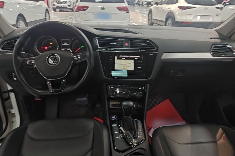 Used Volkswagen Tiguan L 2021 330TSI Automatic Two-Wheel Drive Smart Edition Center Console