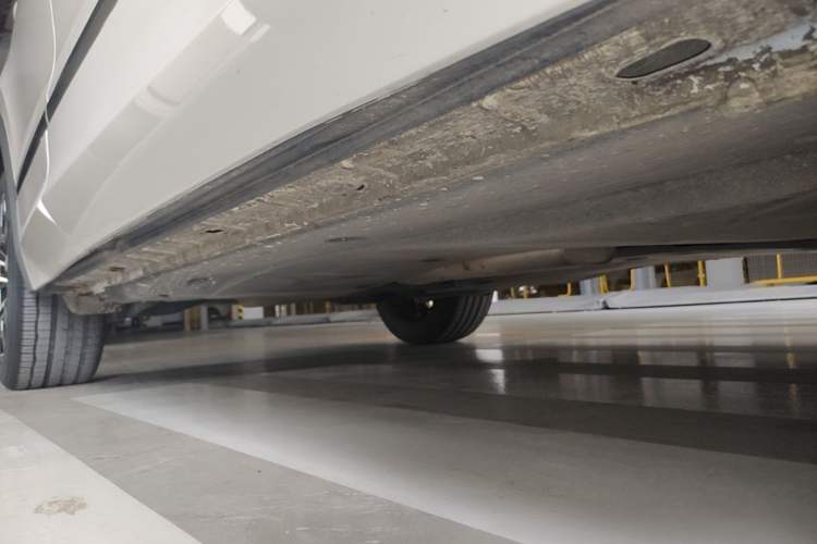 Used Volkswagen Tiguan L 2021 330TSI Automatic Two-Wheel Drive R-Line Enhanced Edition Chassis Front Right