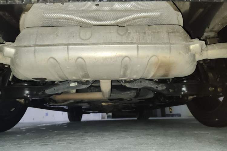 Used Volkswagen Tiguan L 2021 330TSI Automatic Two-Wheel Drive R-Line Enhanced Edition Chassis Rear