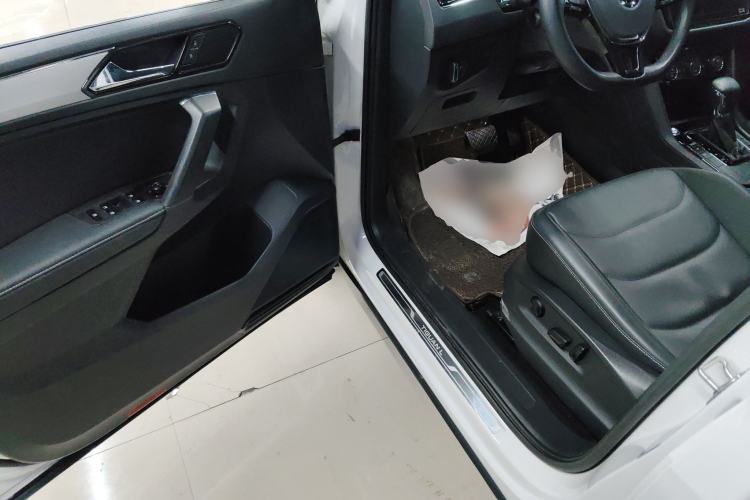 Used Volkswagen Tiguan L 2021 330TSI Automatic Two-Wheel Drive Smart Edition Driver Seat