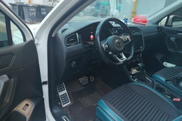 Used Volkswagen Tiguan L 2021 330TSI Automatic Two-Wheel Drive R-Line Enhanced Edition Driver Seat