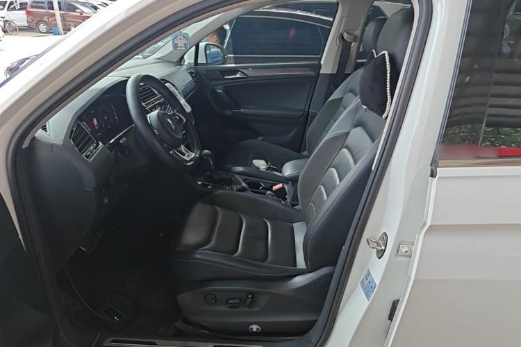 Used Volkswagen Tiguan L 2021 330TSI Automatic Two-Wheel Drive R-Line Enhanced Edition Driver Seat