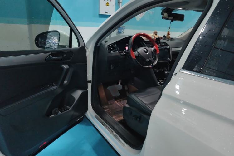 Used Volkswagen Tiguan L 2021 330TSI Automatic Two-Wheel Drive Smart Edition Driver Seat