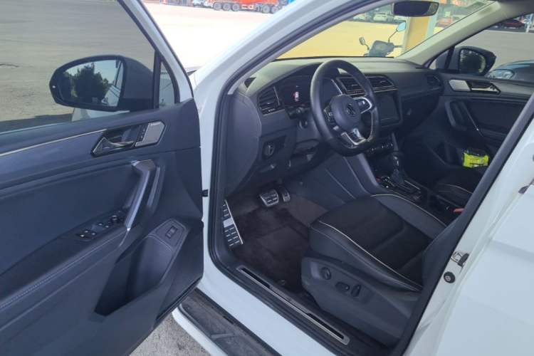 Used Volkswagen Tiguan L 2021 330TSI Automatic Two-Wheel Drive R-Line Flagship Edition Driver Seat