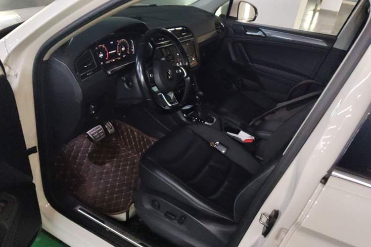 Used Volkswagen Tiguan L 2021 330TSI Automatic Two-Wheel Drive R-Line Enhanced Edition Driver Seat