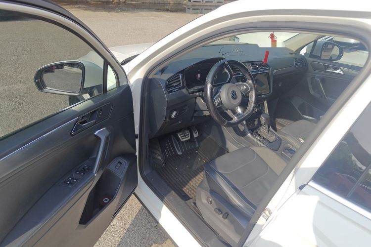 Used Volkswagen Tiguan L 2021 330TSI Automatic Two-Wheel Drive R-Line Enhanced Edition Driver Seat