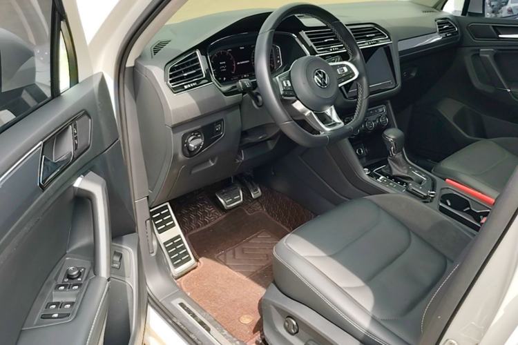 Used Volkswagen Tiguan L 2021 330TSI Automatic Two-Wheel Drive R-Line Enhanced Edition Driver Seat