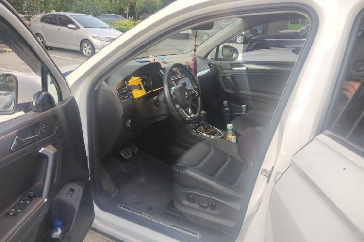 Used Volkswagen Tiguan L 2021 330TSI Automatic Two-Wheel Drive R-Line Enhanced Edition Driver Seat