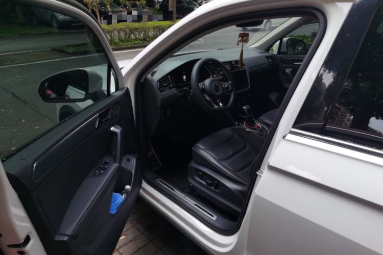 Used Volkswagen Tiguan L 2021 330TSI Automatic Two-Wheel Drive R-Line Enhanced Edition Driver Seat