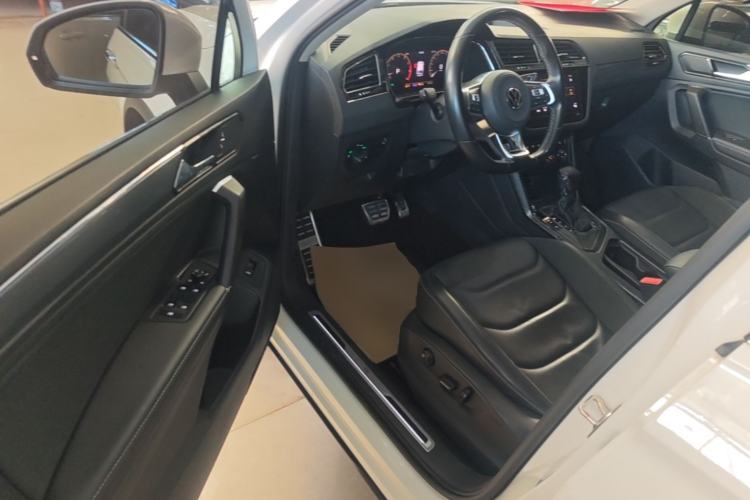 Used Volkswagen Tiguan L 2021 330TSI Automatic Two-Wheel Drive R-Line Enhanced Edition Driver Seat
