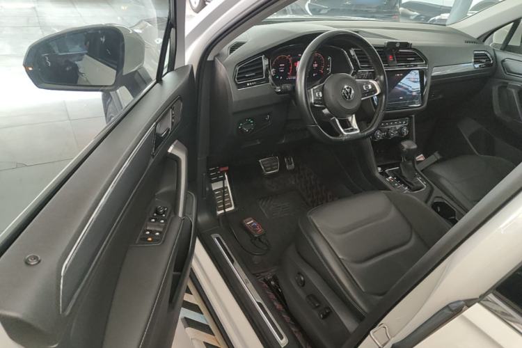 Used Volkswagen Tiguan L 2021 330TSI Automatic Two-Wheel Drive R-Line Enhanced Edition Driver Seat