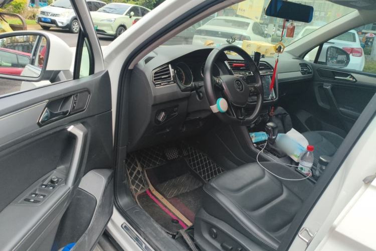 Used Volkswagen Tiguan L 2021 330TSI Automatic Two-Wheel Drive Smart Edition Driver Seat