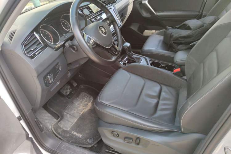 Used Volkswagen Tiguan L 2021 280TSI Automatic Two-Wheel Drive Smart Edition Driver Seat