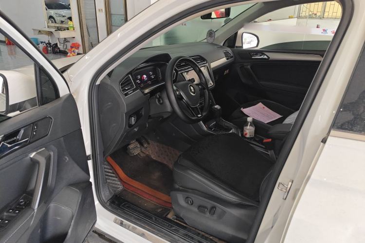 Used Volkswagen Tiguan L 2021 330TSI Automatic Two-Wheel Drive Smart Edition Driver Seat