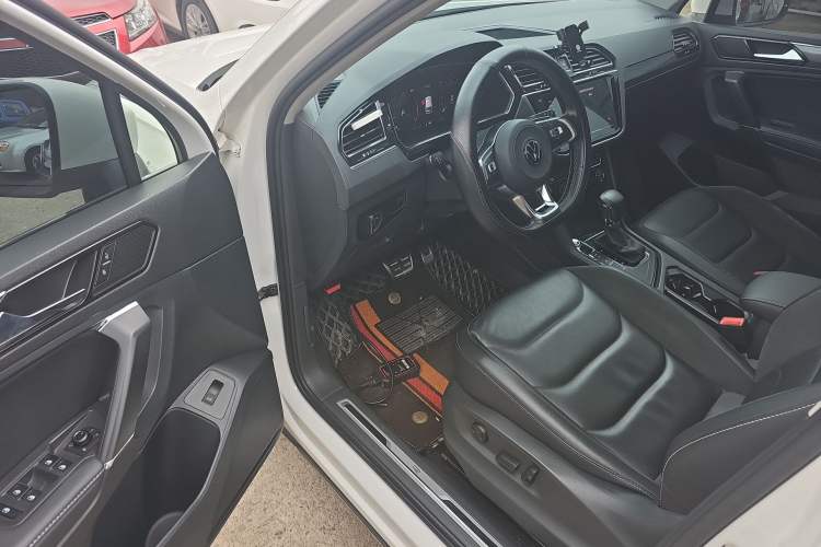 Used Volkswagen Tiguan L 2021 330TSI Automatic Two-Wheel Drive R-Line Flagship Edition Driver Seat