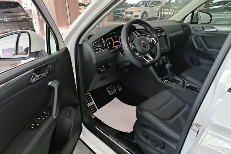 Used Volkswagen Tiguan L 2021 330TSI Automatic Two-Wheel Drive R-Line Enhanced Edition Driver Seat