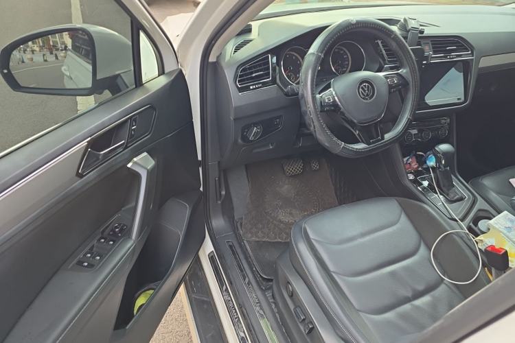 Used Volkswagen Tiguan L 2021 330TSI Automatic Two-Wheel Drive Smart Edition Driver Seat