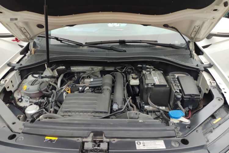 Used Volkswagen Tiguan L 2021 280TSI Automatic Two-Wheel Drive Smart Edition Engine Bay