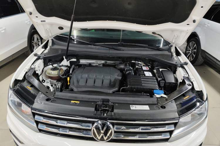 Used Volkswagen Tiguan L 2021 330TSI Automatic Two-Wheel Drive Smart Edition Engine Bay