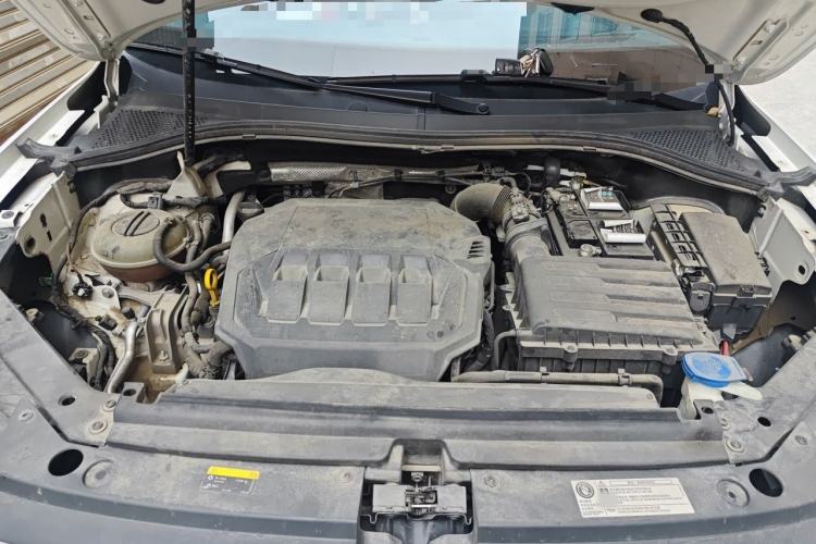 Used Volkswagen Tiguan L 2021 330TSI Automatic Two-Wheel Drive R-Line Enhanced Edition Engine Bay