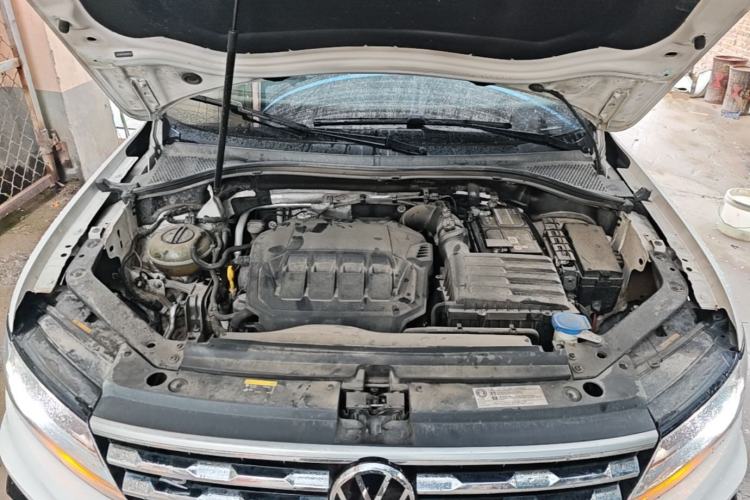 Used Volkswagen Tiguan L 2021 330TSI Automatic Two-Wheel Drive R-Line Enhanced Edition Engine Bay