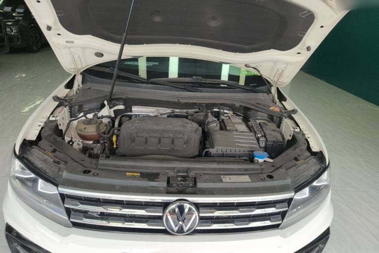 Used Volkswagen Tiguan L 2021 330TSI Automatic Two-Wheel Drive R-Line Enhanced Edition Engine Bay