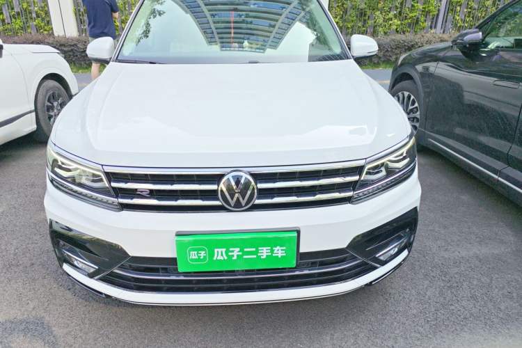 Used Volkswagen Tiguan L 2021 380TSI Automatic All-Wheel Drive R-Line Comfort Plus 7-Seater Engine Bay