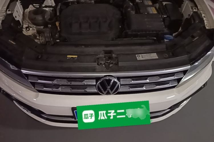 Used Volkswagen Tiguan L 2021 330TSI Automatic Two-Wheel Drive R-Line Enhanced Edition Engine Bay