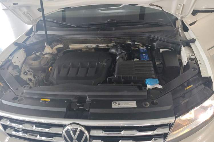Used Volkswagen Tiguan L 2021 330TSI Automatic Two-Wheel Drive R-Line Enhanced Edition Engine Bay